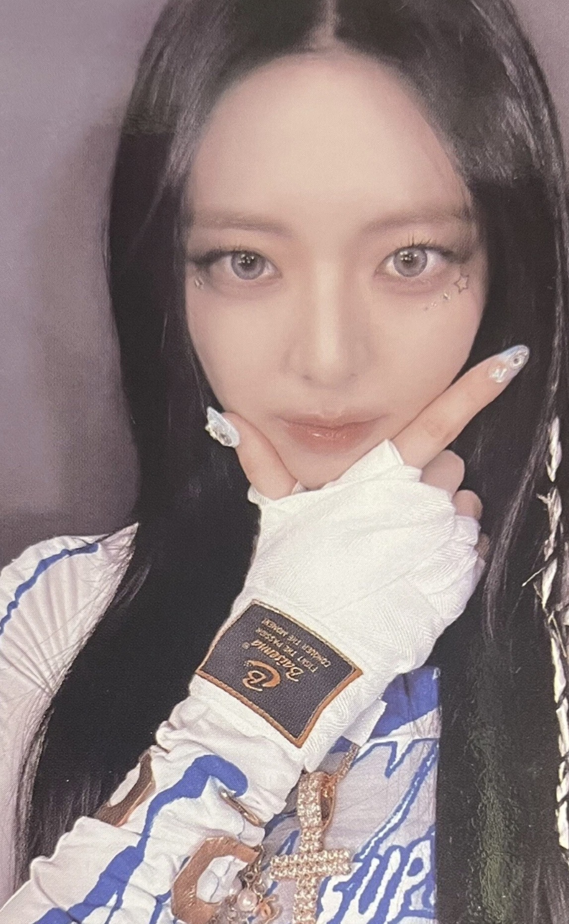Yuna ITZY photocard from Photocard