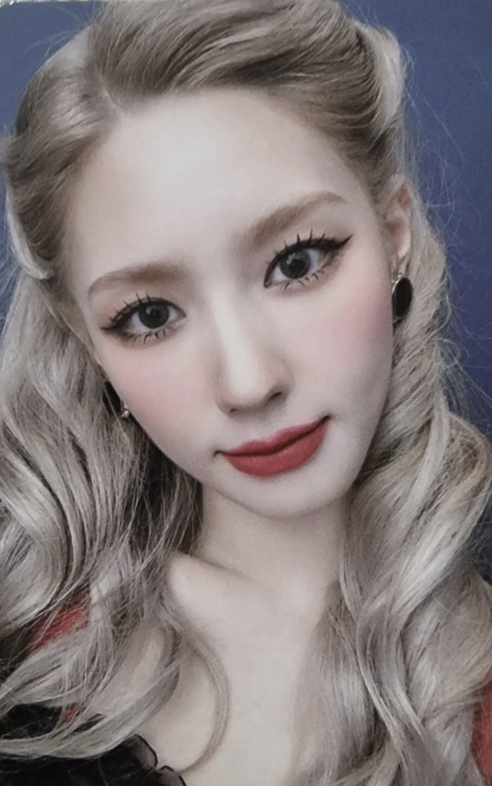 Miyeon I-DLE photocard from Photocards