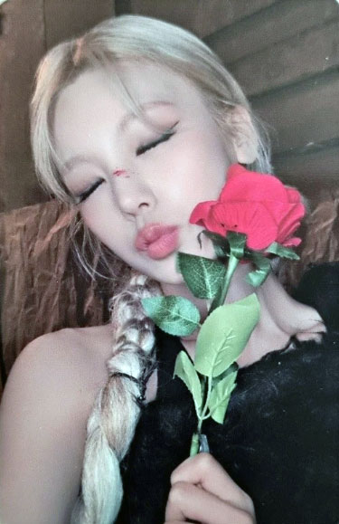 Selfie Photocard B
