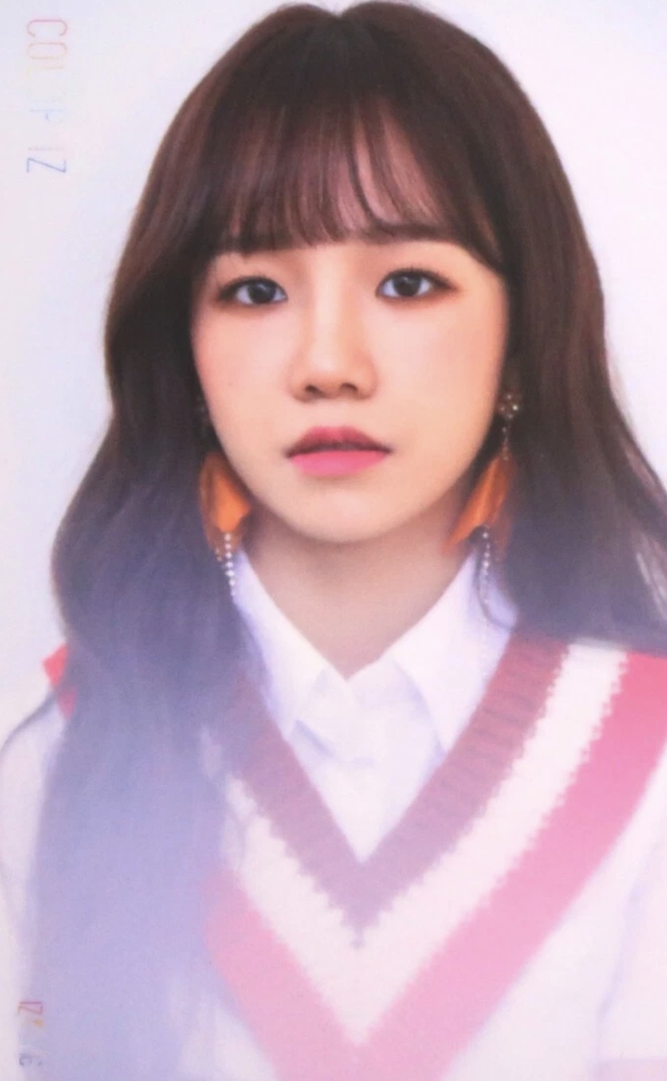 Yuri IZ*ONE photocard - COLOR*IZ Color Version Photocard