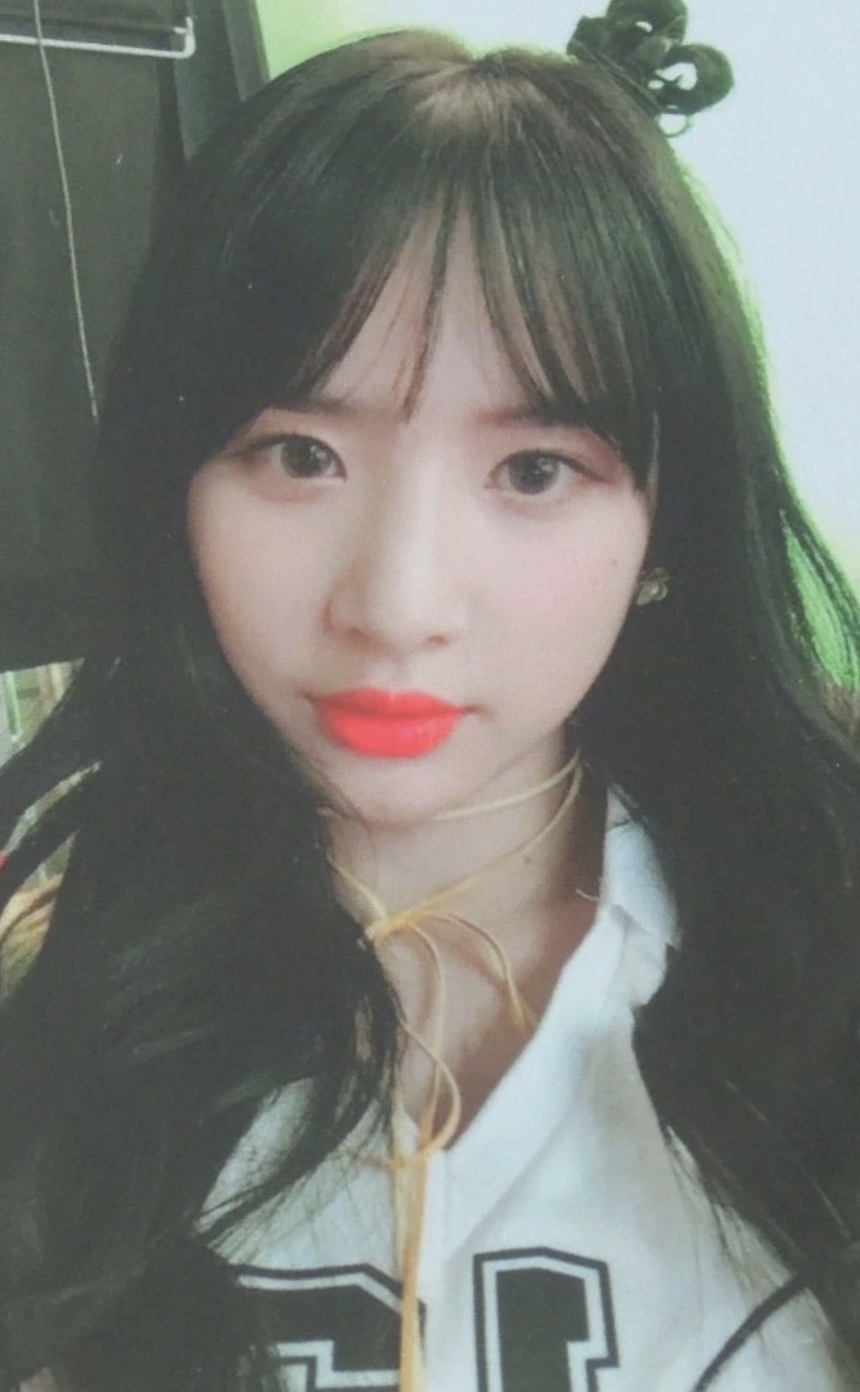 SeolA Cosmic Girls photocard - HAPPY MOMENT Photocard