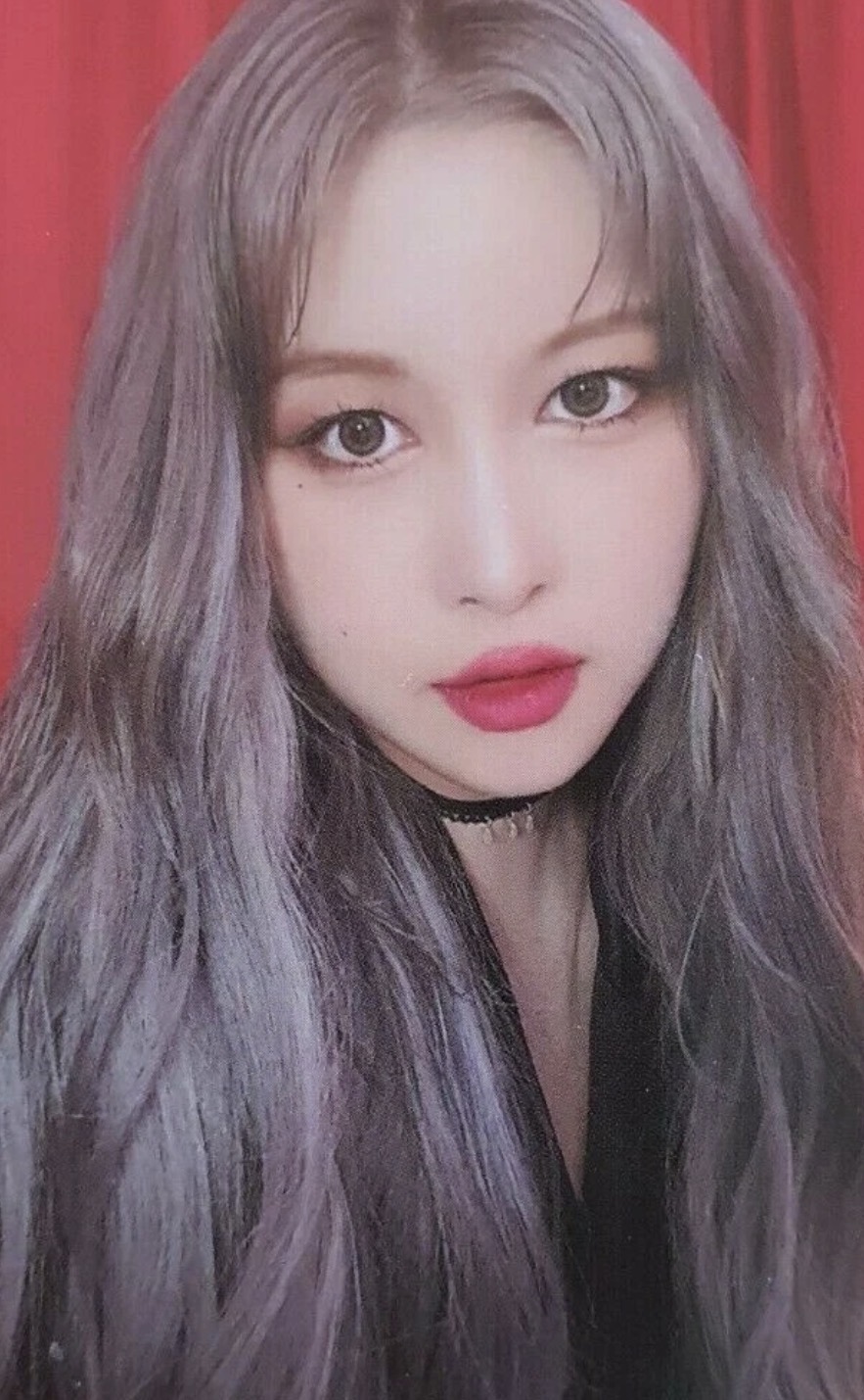 Dayoung Cosmic Girls photocard from Photocard
