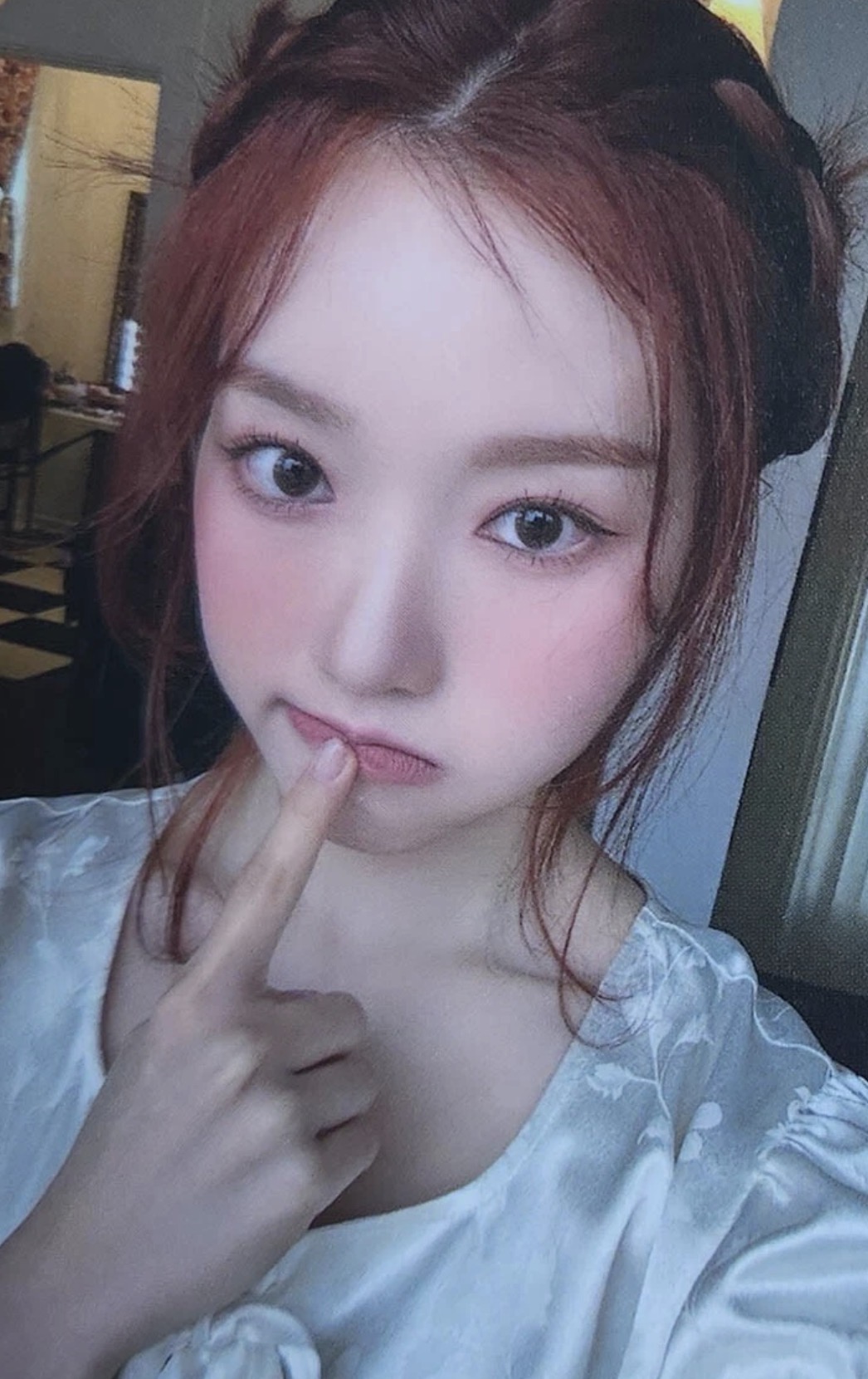 Gowon Loossemble photocard from Photocard