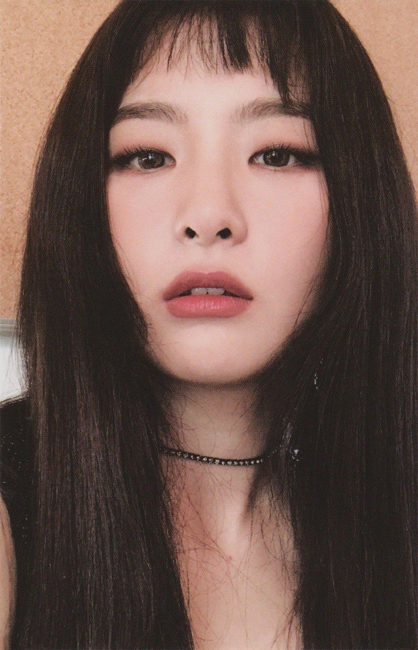 Seulgi Red Velvet photocard from Random Card