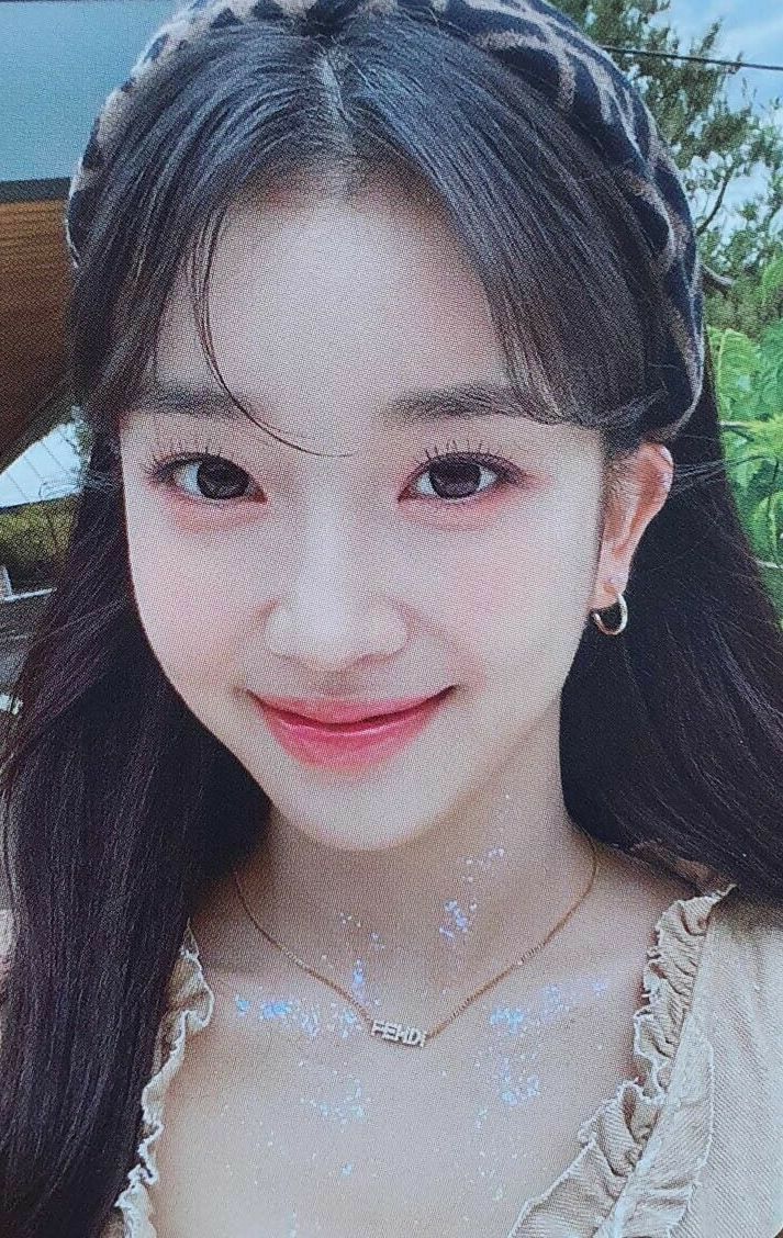 Sumin STAYC photocard - WE NEED LOVE