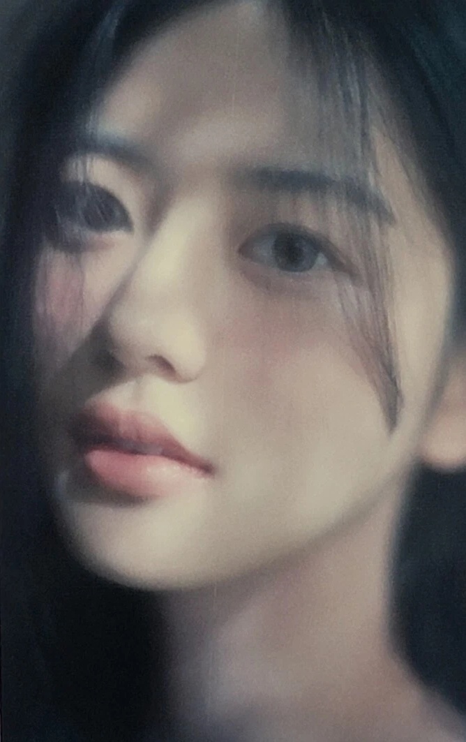 Minju ILLIT photocard from Preorder