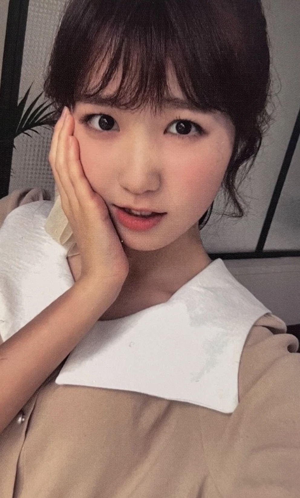 Hitomi IZ*ONE photocard from Photocard - Individual ver.