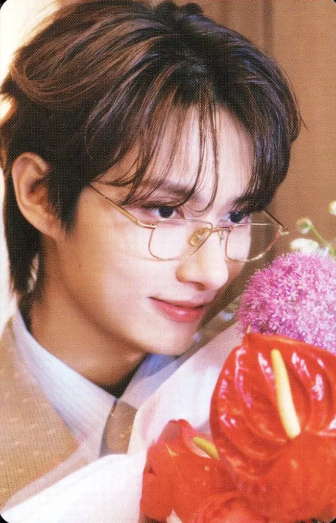 Jun SEVENTEEN photocard from Booklet (Random Member set)