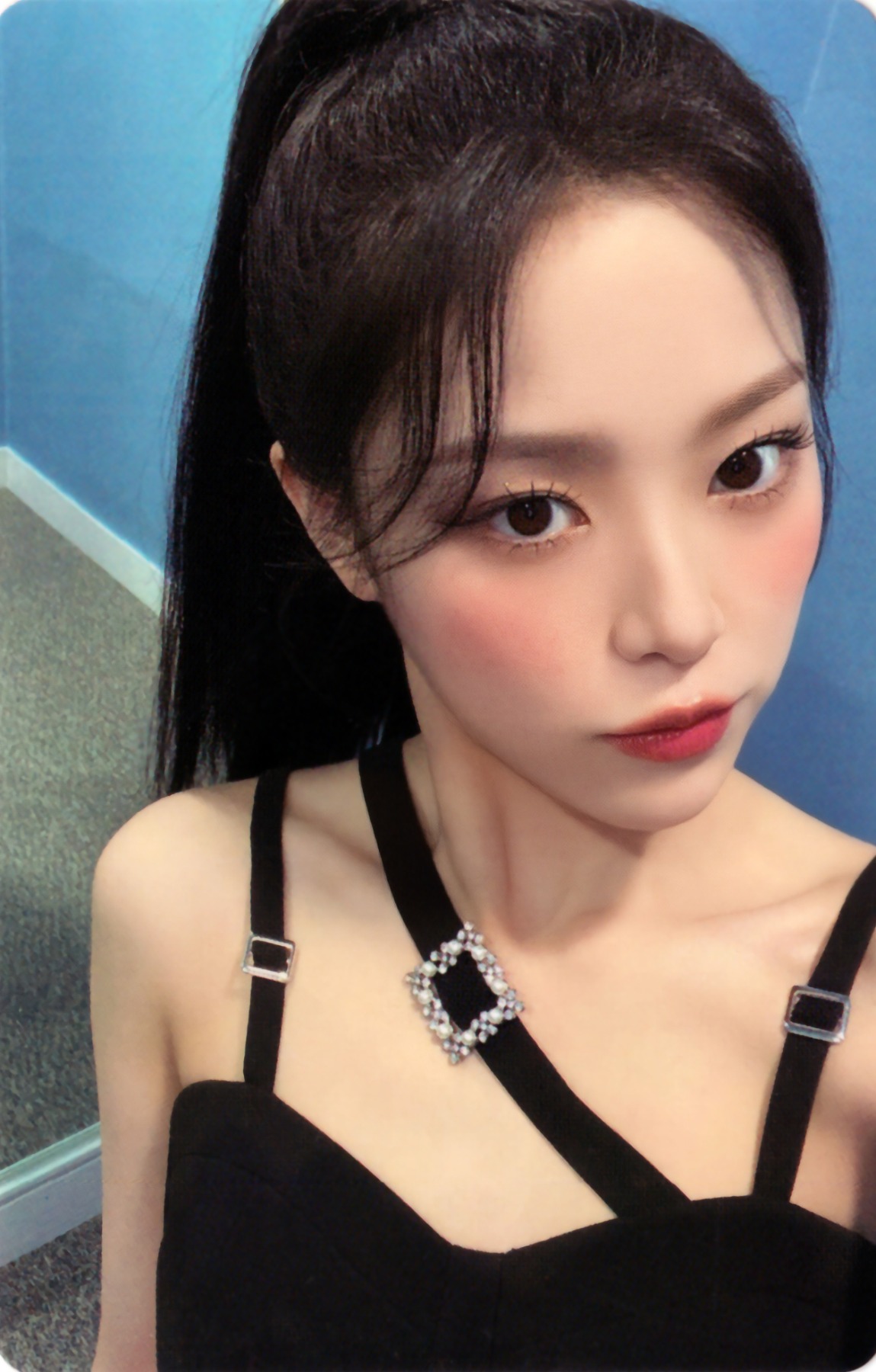 Hyunjin LOONA photocard from Orbit Japan ver.