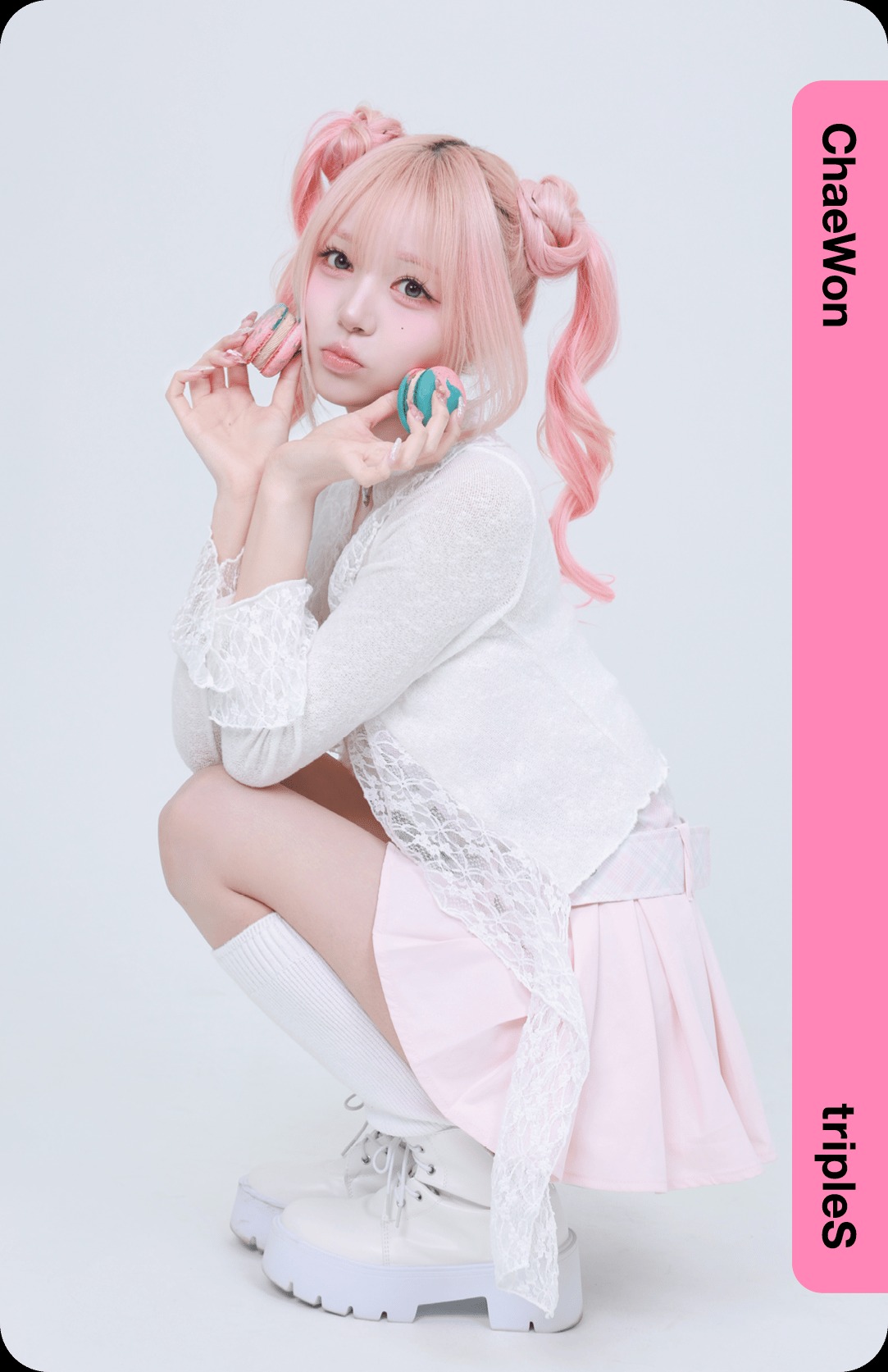 Chaewon tripleS photocard from Showcase Objekt Pack