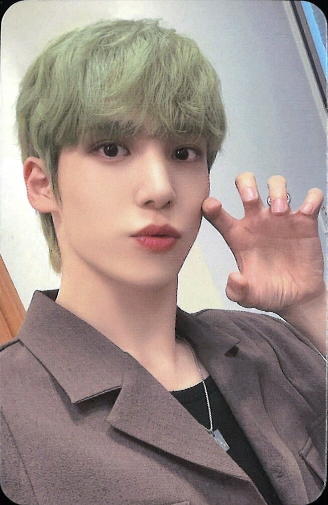 Yunho ATEEZ photocard from 1:1 Online Benefit