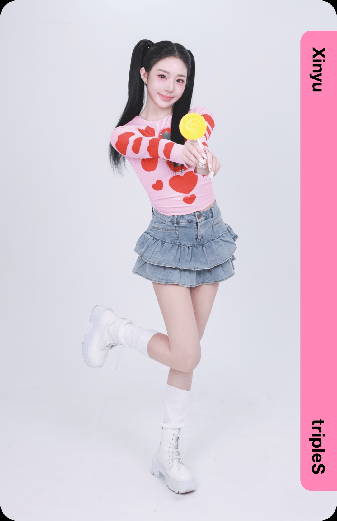 Xinyu tripleS photocard from Showcase Objekt Pack