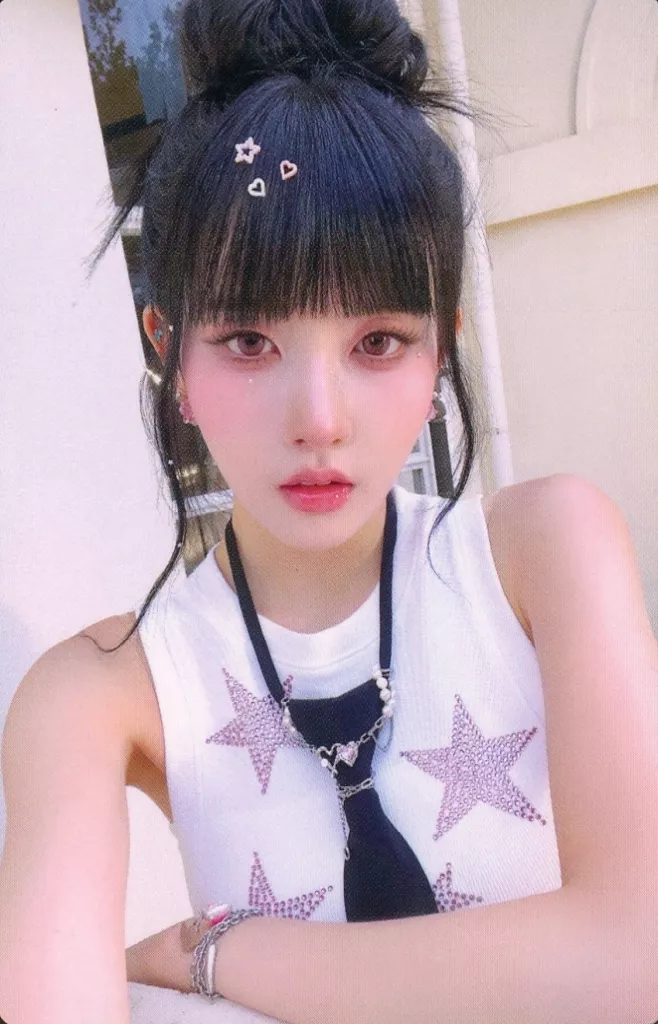 Sieun STAYC photocard from Trading Selfie Photocard
