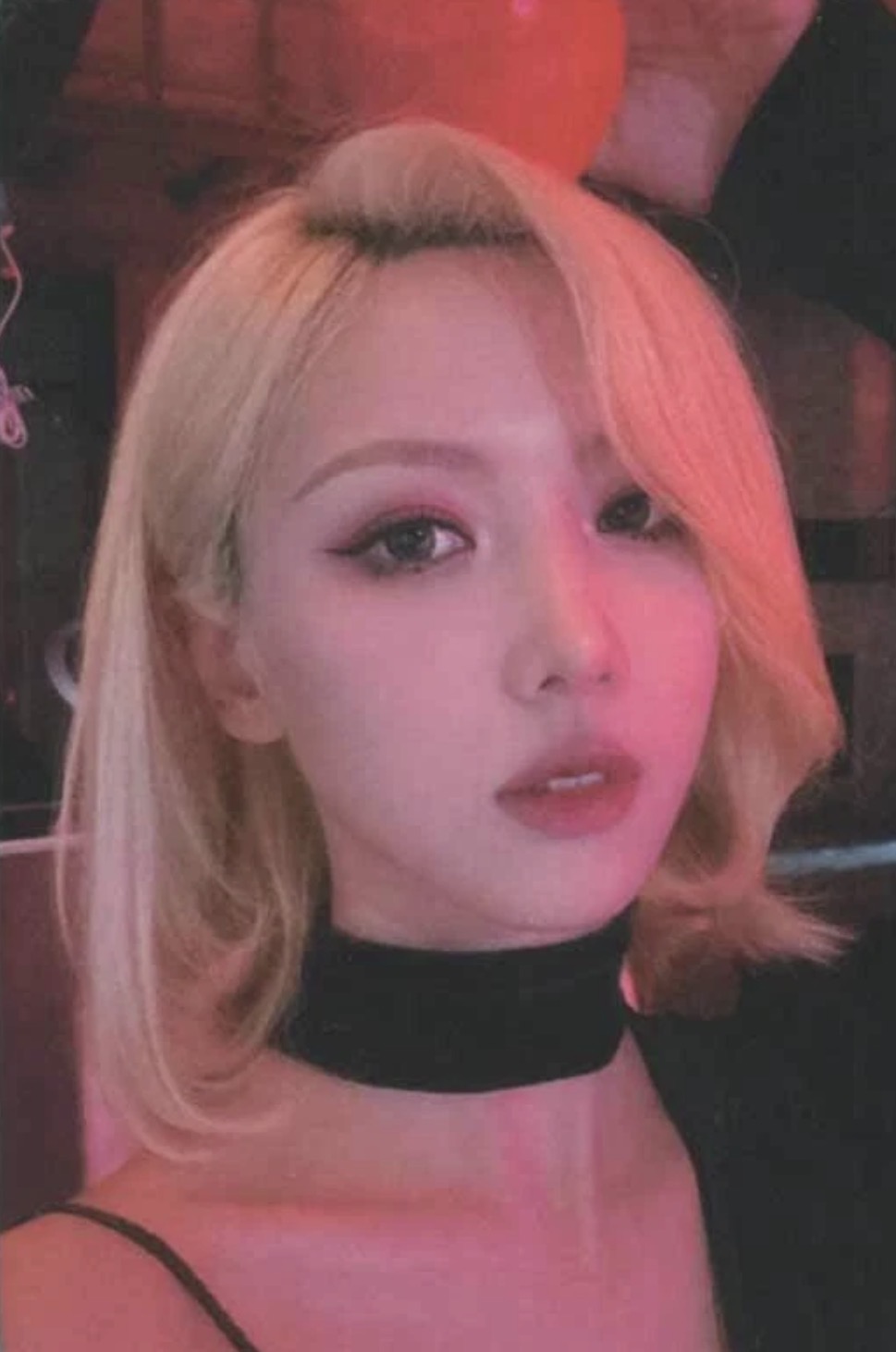 Yoohyeon Dreamcatcher photocard from Preorder Benefit