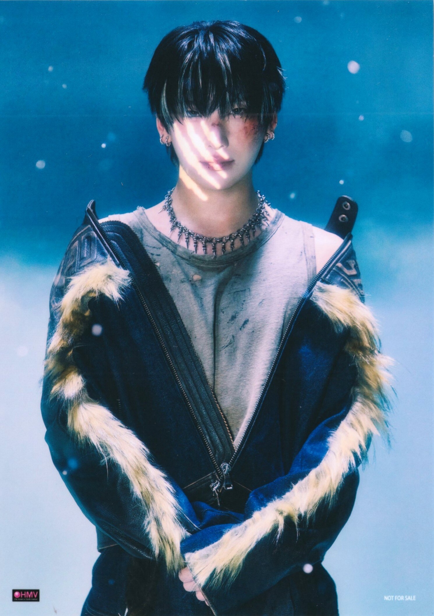Yuma &TEAM photocard from Postcard Benefit