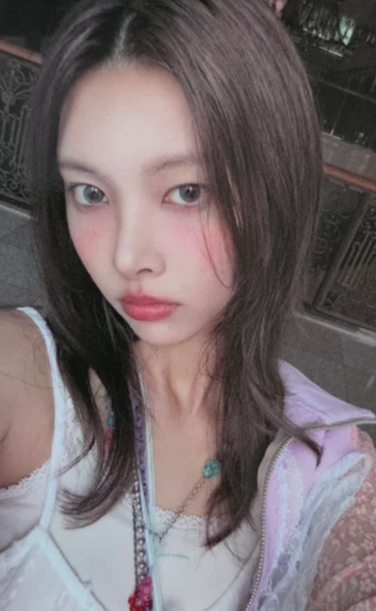 Weverse 1.0 Pre-Order