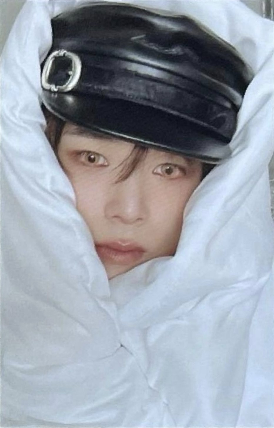 Official MD Pop Up Zip Up Hoodie Photocard Set