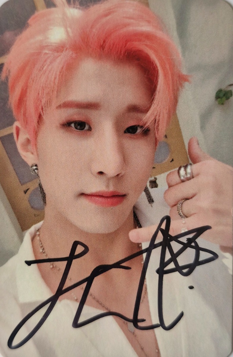 Broadcast / Fansign Signed Benefit
