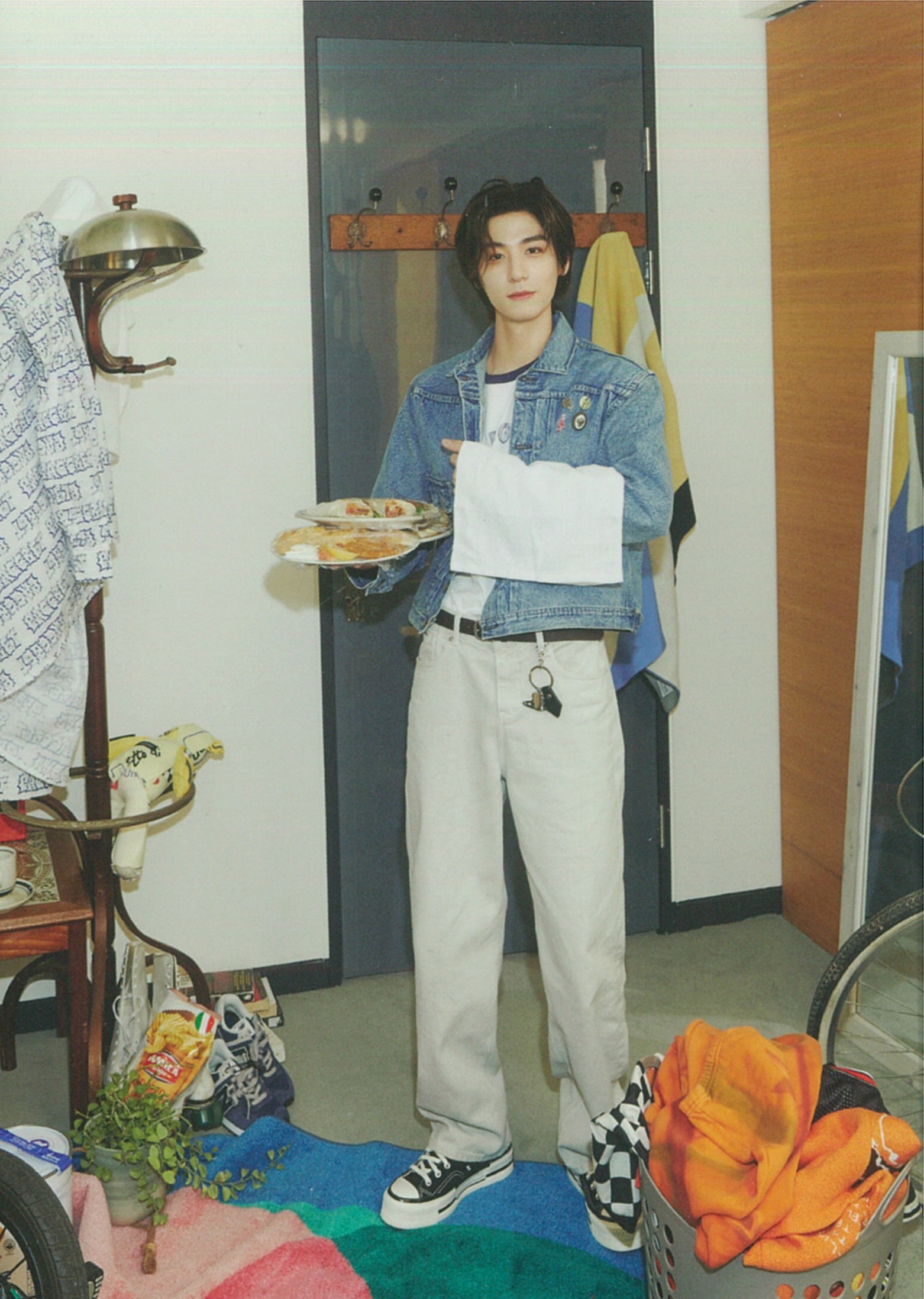Leehan BOYNEXTDOOR photocard from Postcard