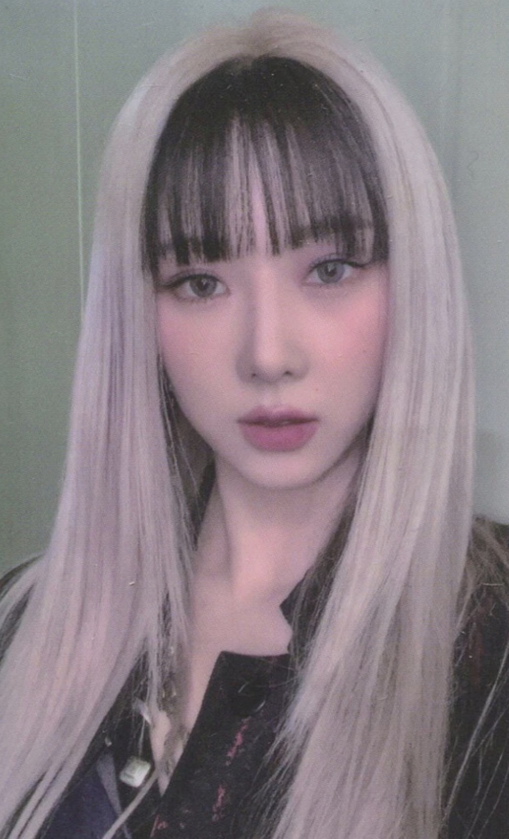 Yoohyeon Dreamcatcher photocard from Benefit