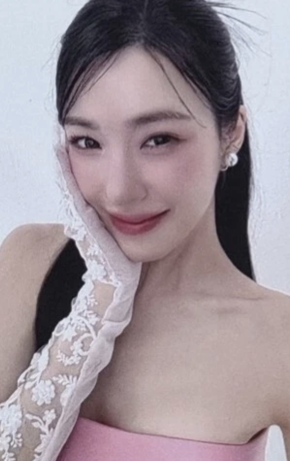 Tiffany Girls' Generation photocard from Preorder