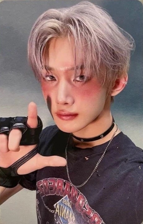 Jo &TEAM photocard from Preorder Benefit