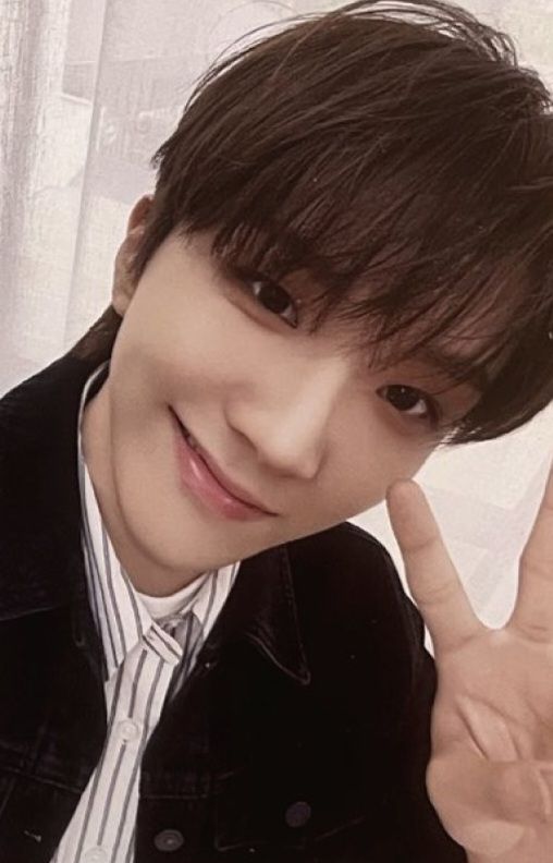 Crew Call Photocard
