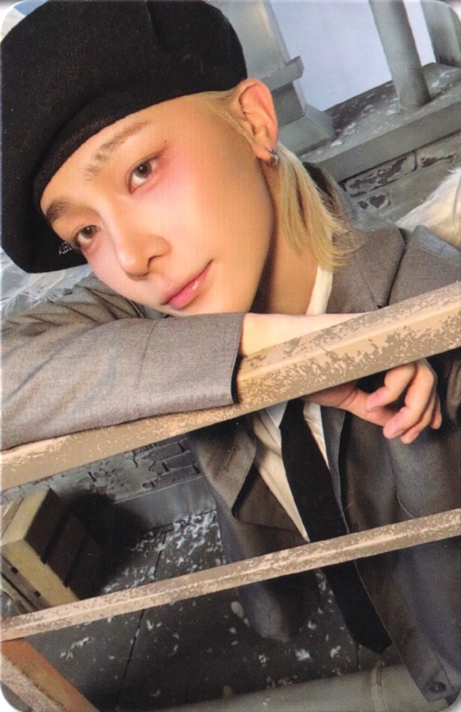 Photocard B