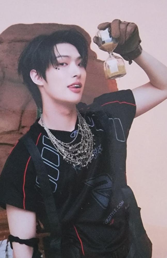 ANITEEZ in TREASURE Trading Cards