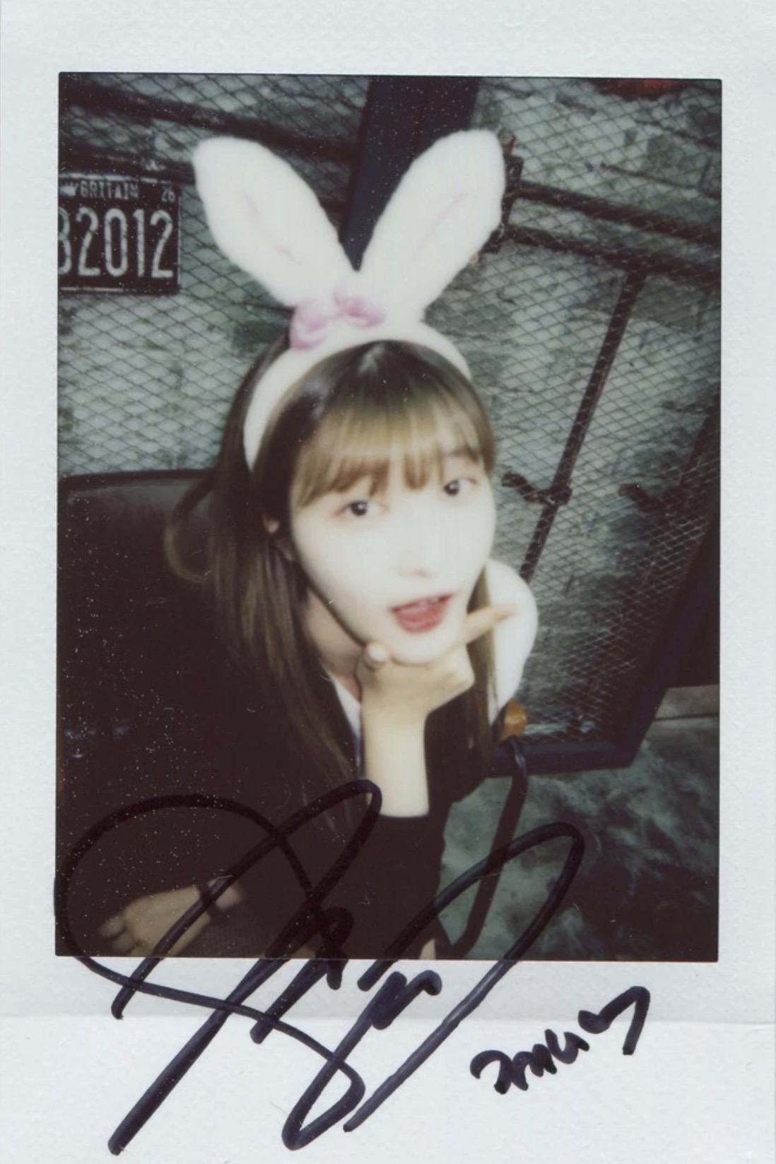Jenny DIA photocard - YOLO Autographed Polaroid Benefit