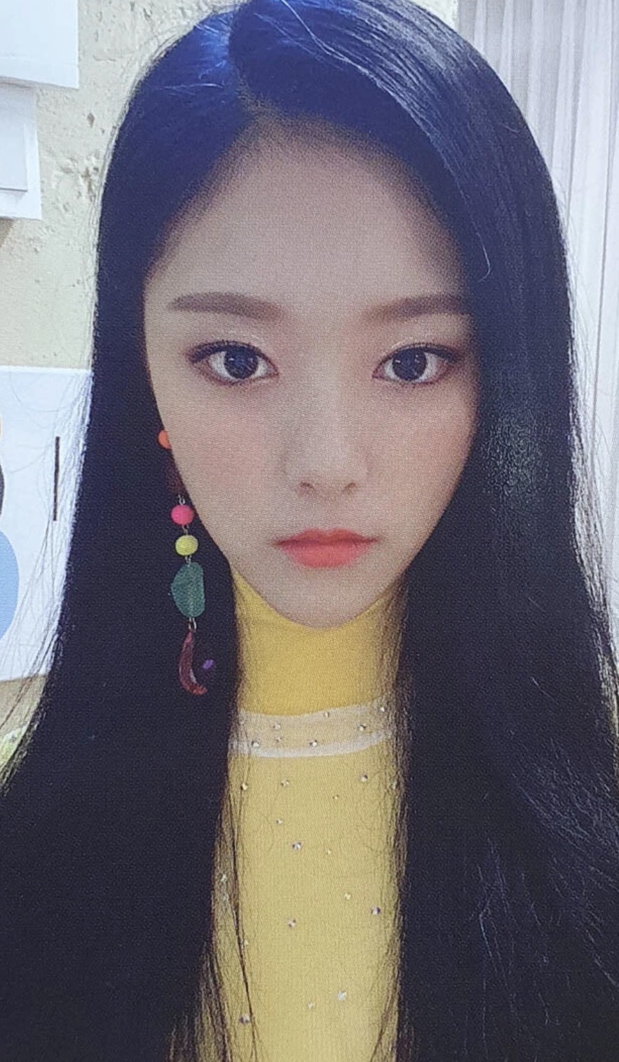 Hyunjin LOONA photocard from Photocard