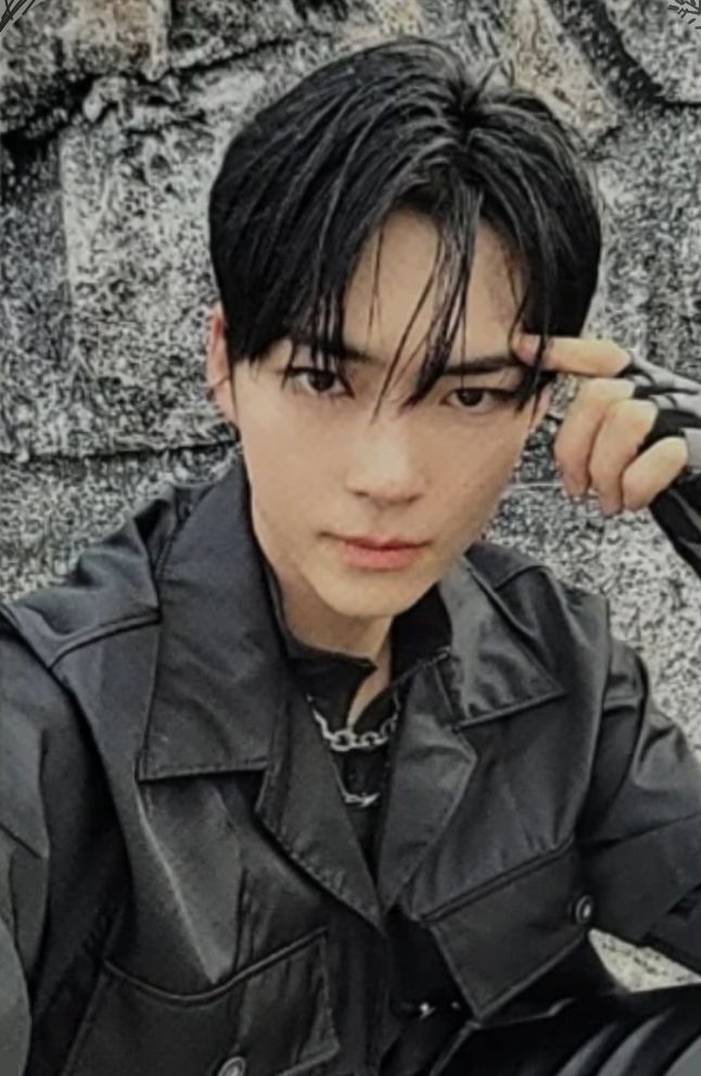 Mwave 1.0 Giveaway Event