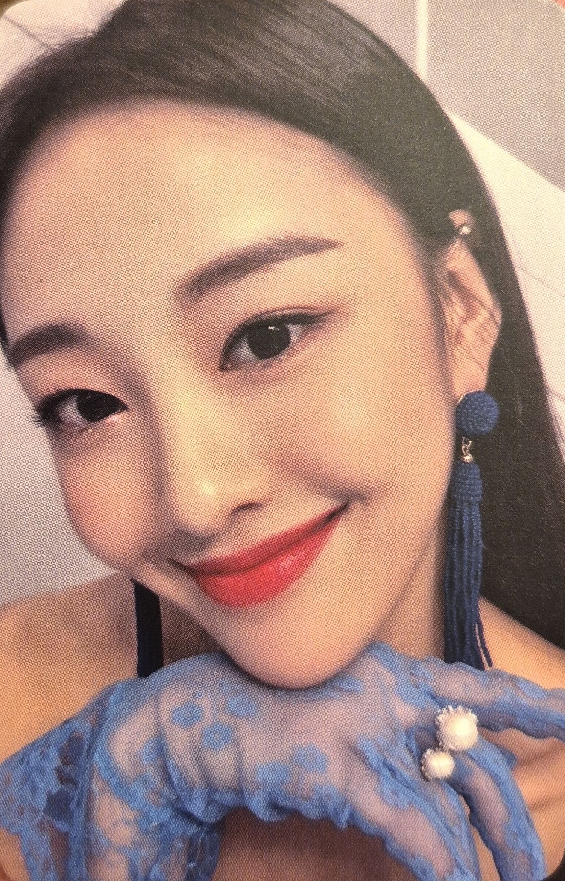 Yves LOONA photocard Photocard Set