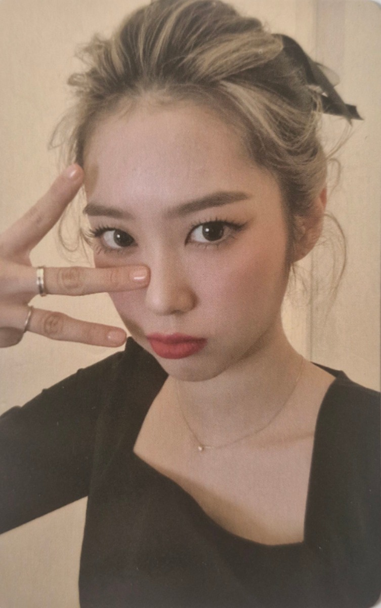 Random Selfie Set