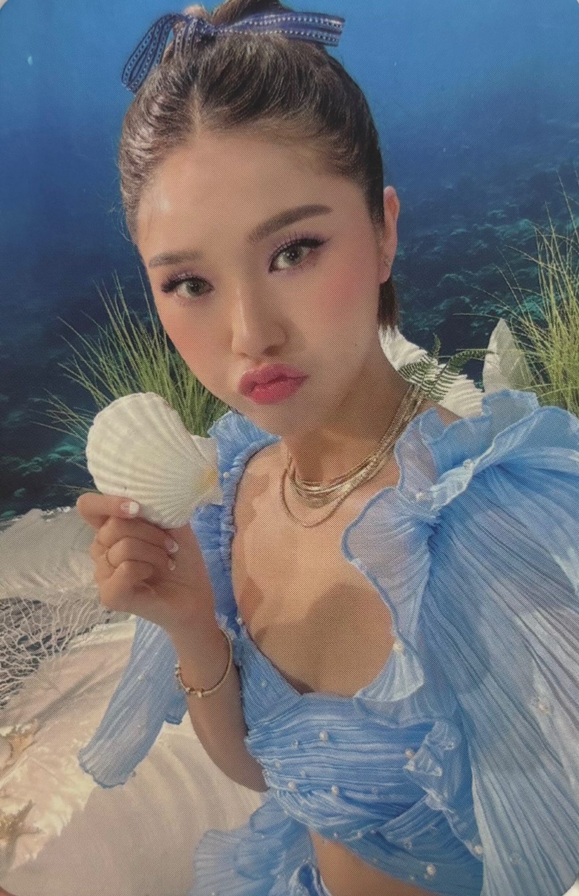 Mimi OH MY GIRL photocard - Golden Hourglass Selfie