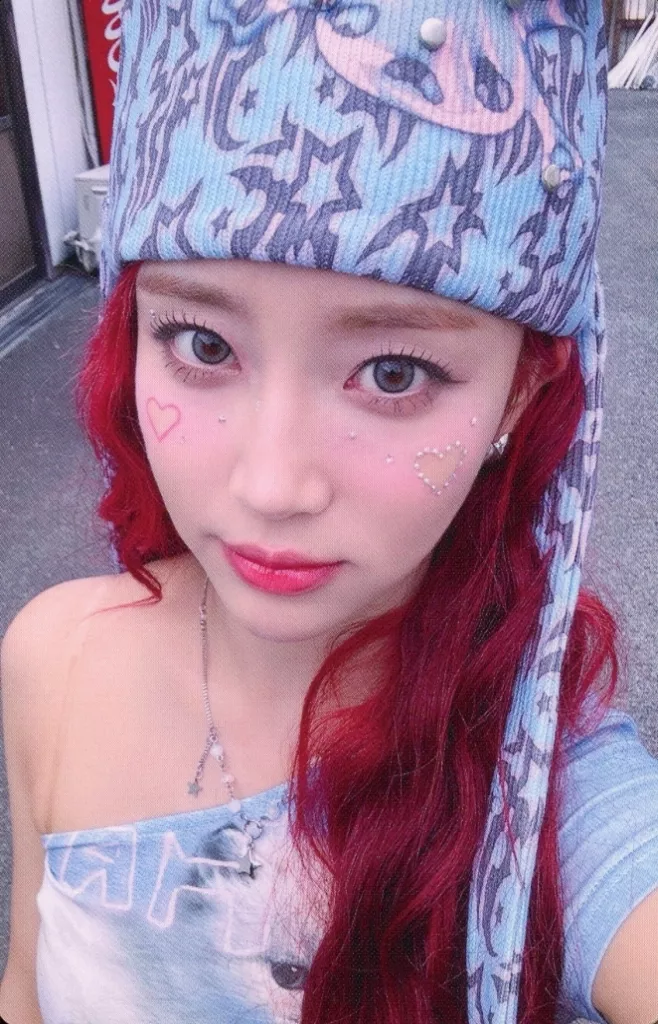 Sumin STAYC photocard - Meow / Cheeky Icy Thang (Japanese ver.) Trading Selfie Photocard