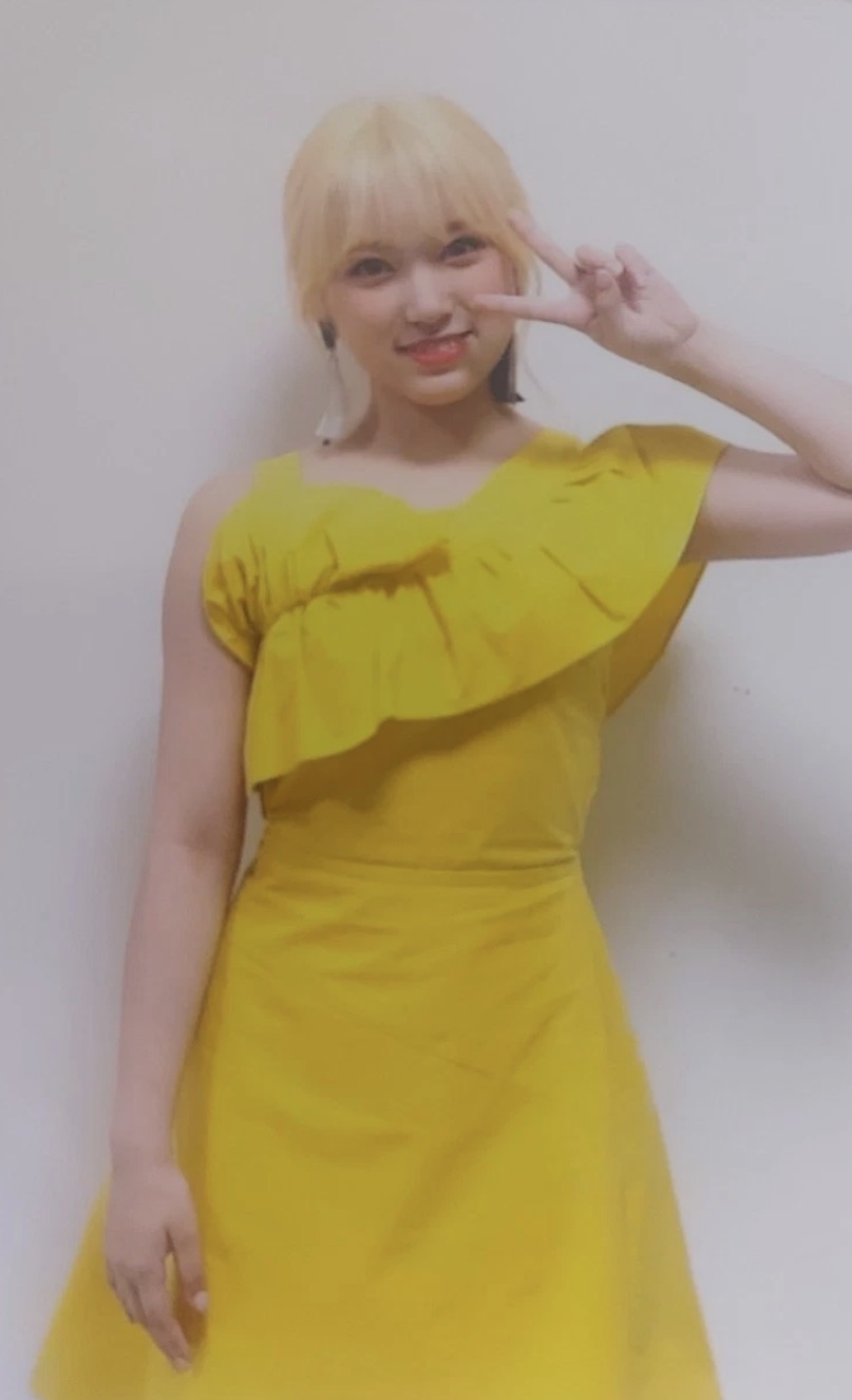 Nako IZ*ONE photocard from AR Card