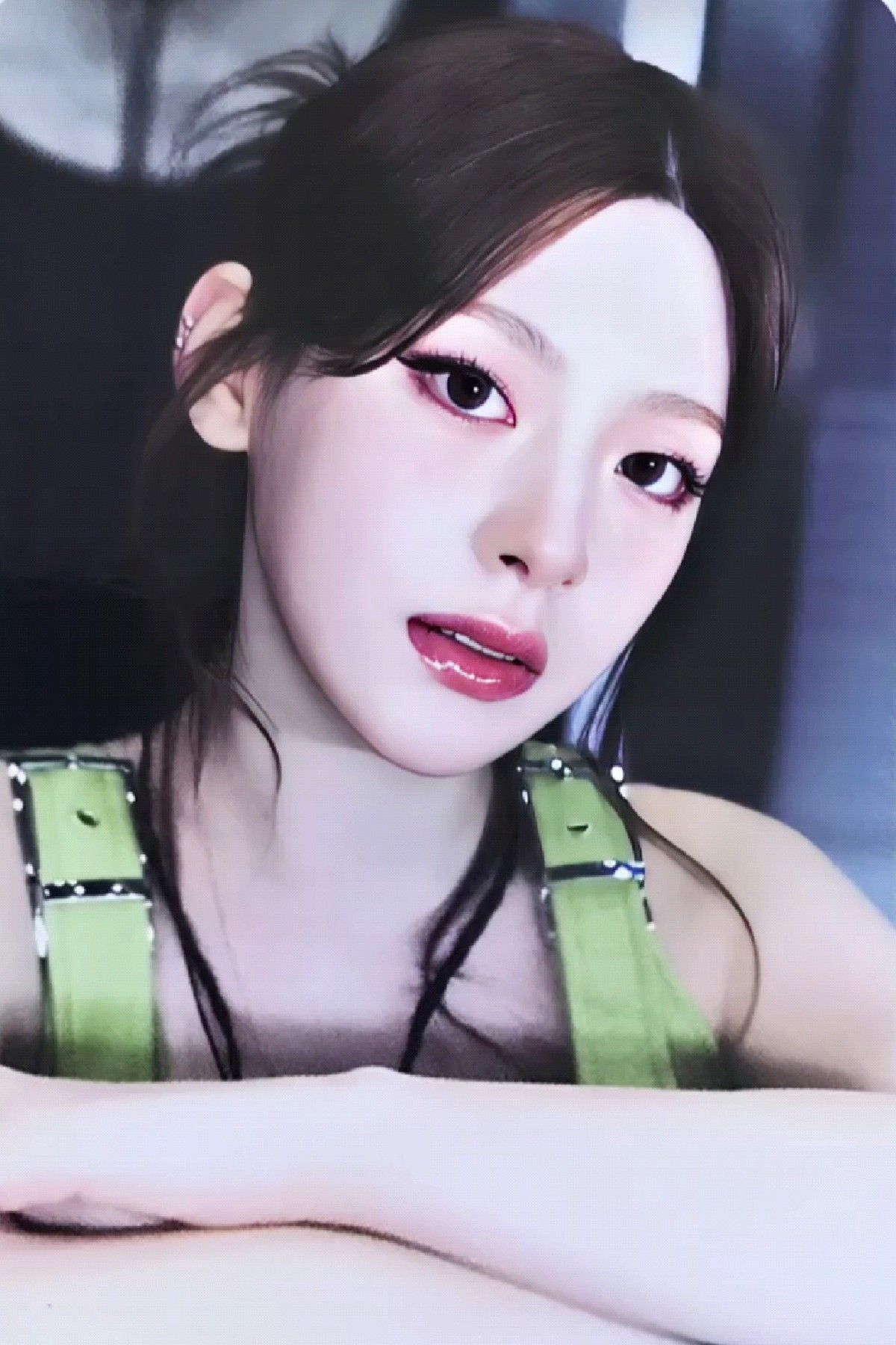 Seeun STAYC photocard from Message Photocards