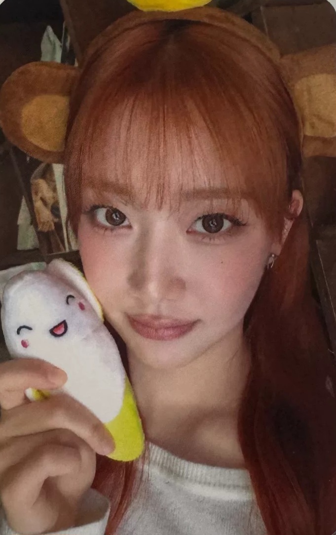 Sumin STAYC photocard from Online