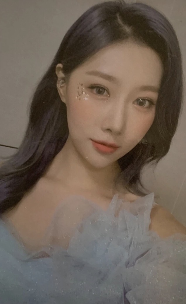 Handong Dreamcatcher photocard - Dystopia: Road to Utopia Photocard
