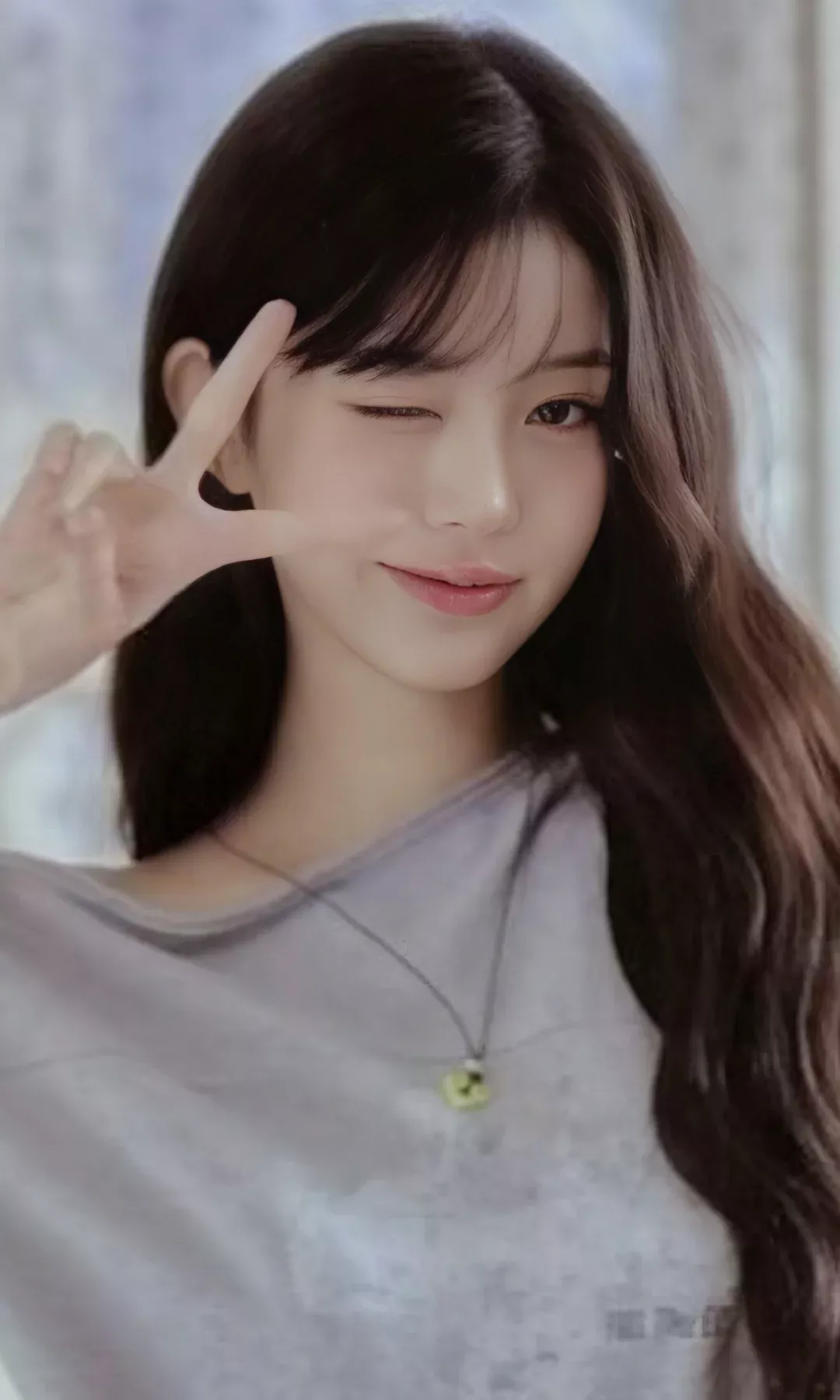 IVE 2nd World Tour 'SHOW WHAT I AM' Random Photocards Pack