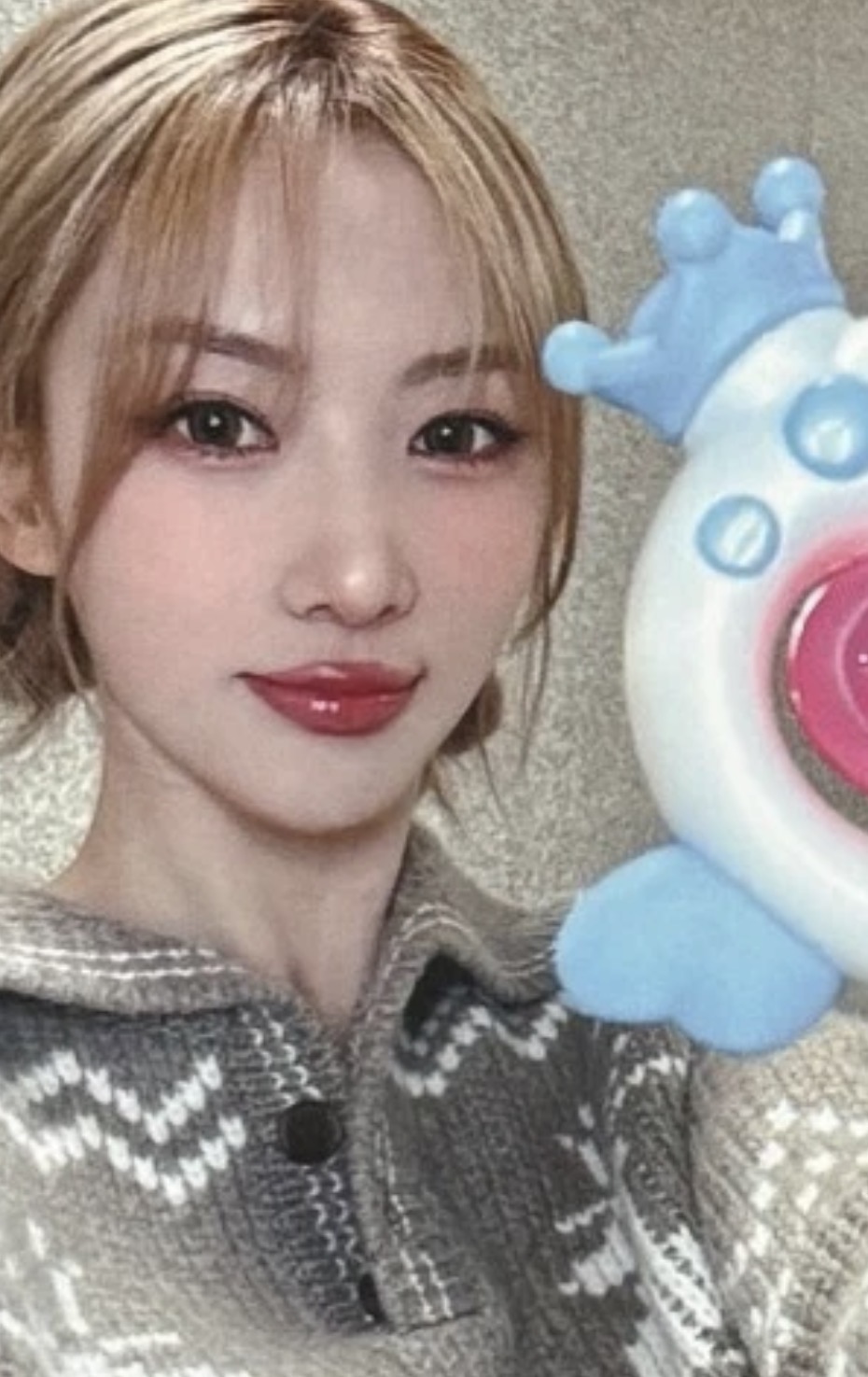 Yoohyeon Dreamcatcher photocard from Offline