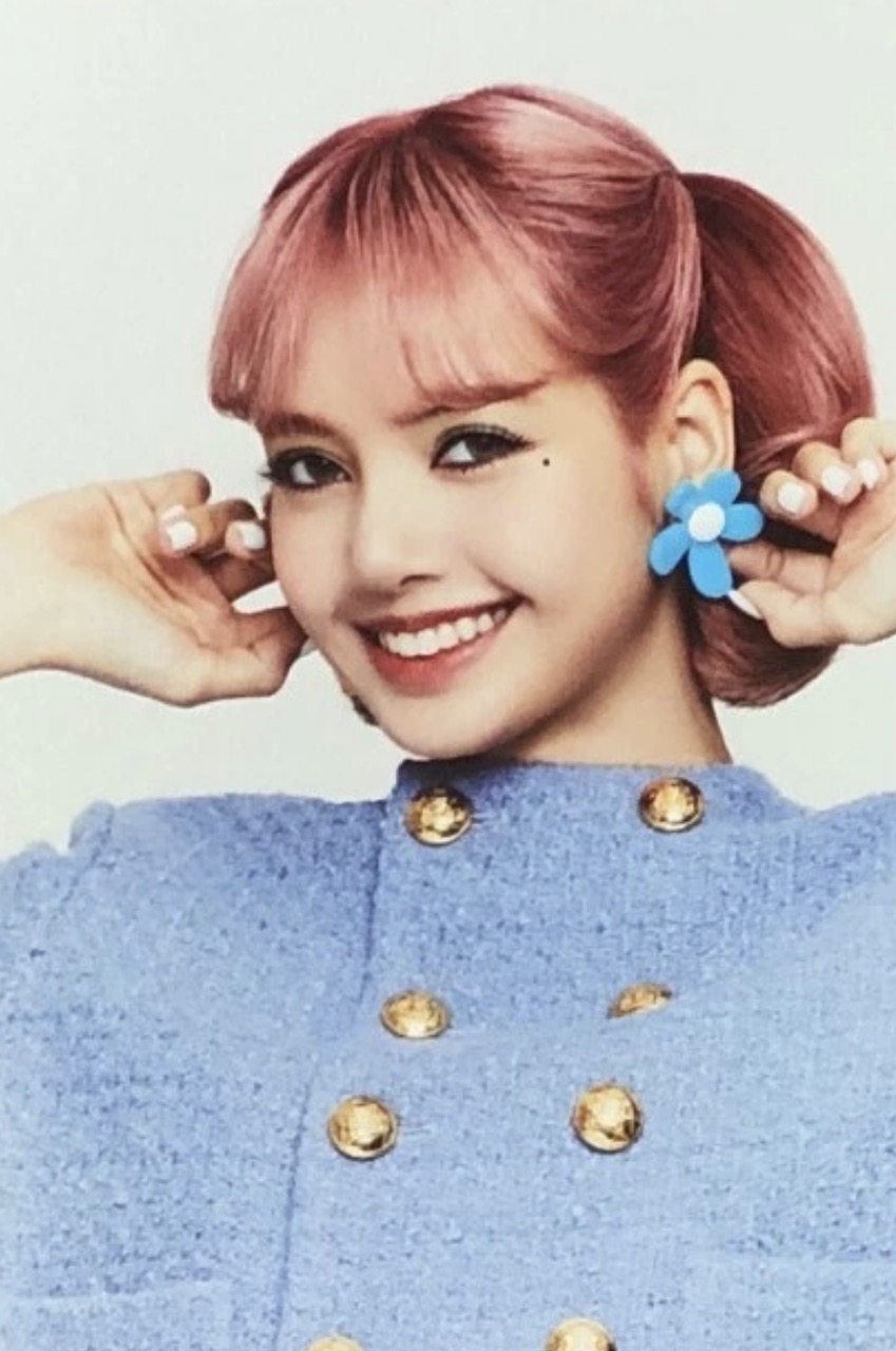 Lisa BLACKPINK photocard Postcard