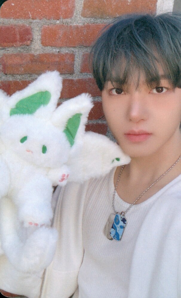 Junghoon xikers photocard from Offline