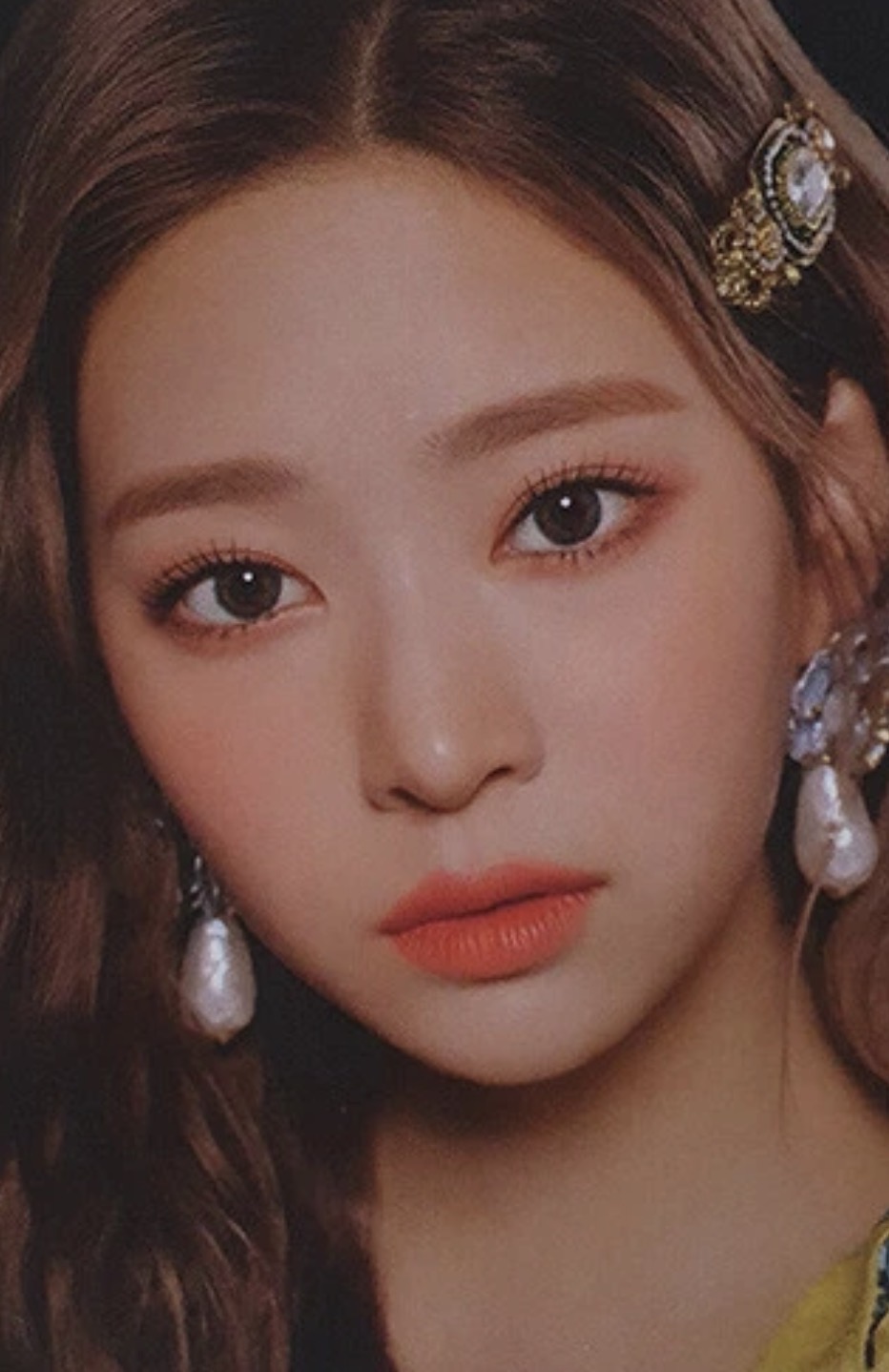 Minju IZ*ONE photocard from mini card