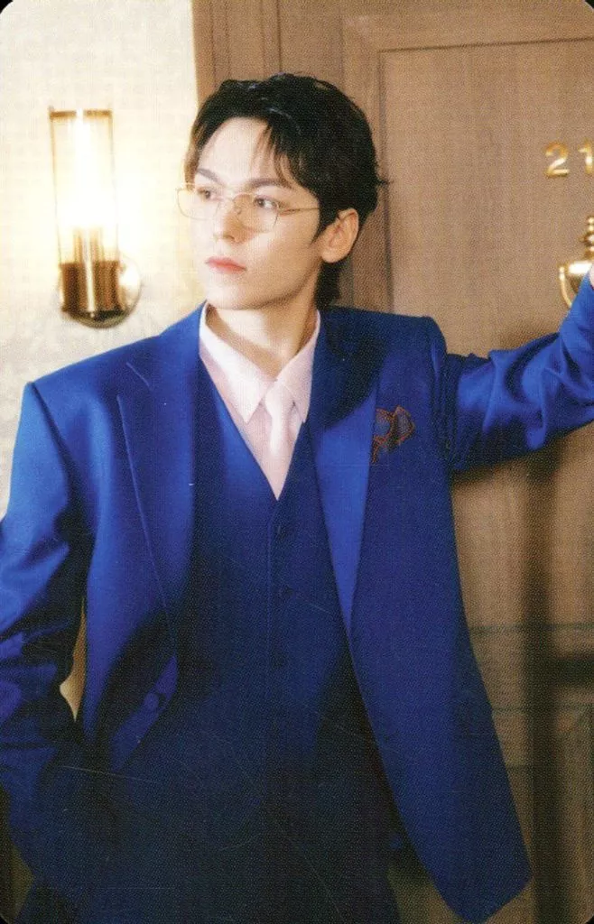 Vernon SEVENTEEN photocard - SPILL THE FEELS Booklet (Random Member set)