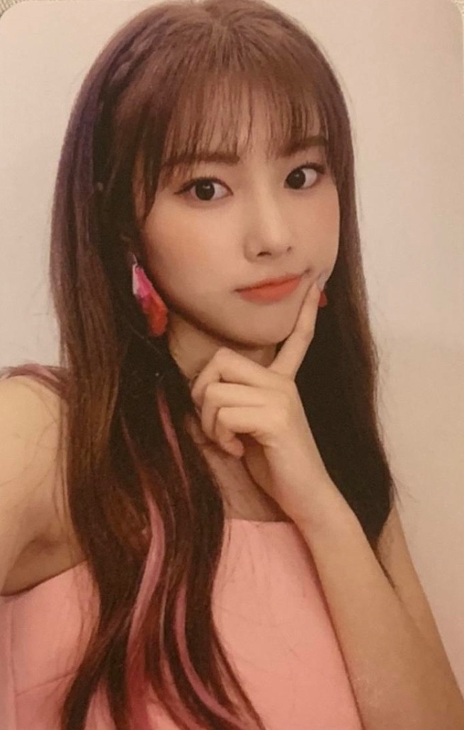 Hyewon IZ*ONE photocard from Photocards