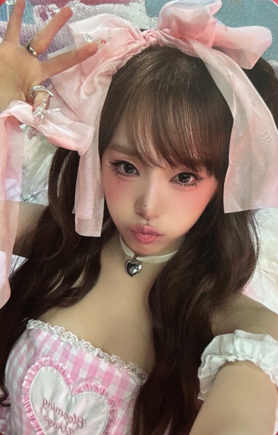 Yena photocard