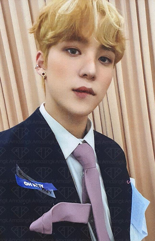 Yunho ATEEZ photocard from Photocards