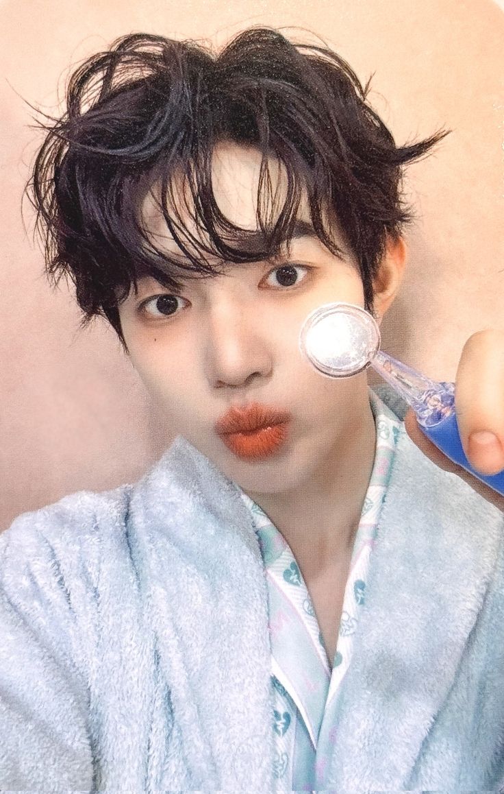 Zhanghao ZEROBASEONE photocard - BLUE PARADISE 1st Week